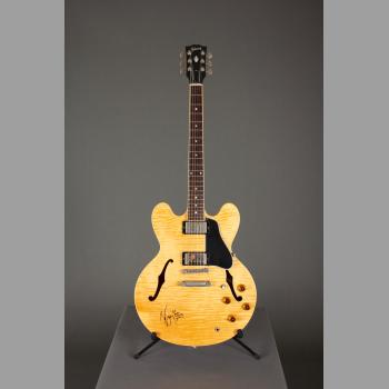 2006 Natural Gibson ES-335 Guitar