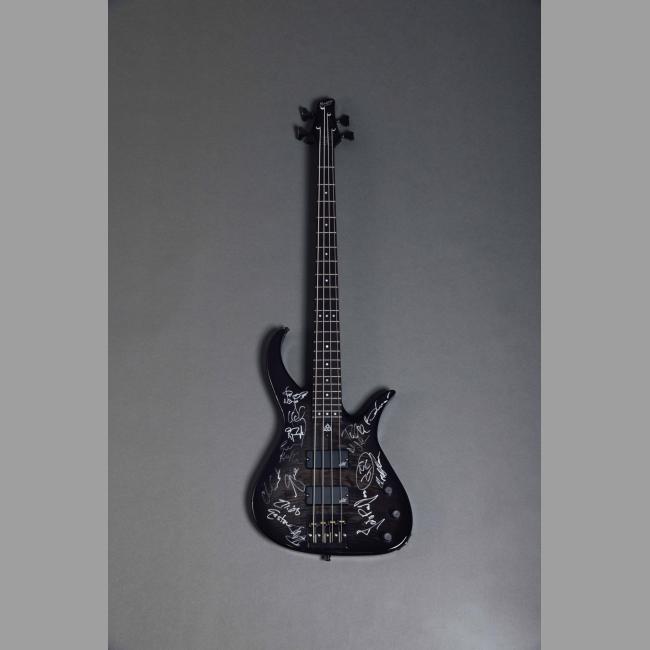 Signed Manson Bass From Taylor Hawkins Tribute Concert