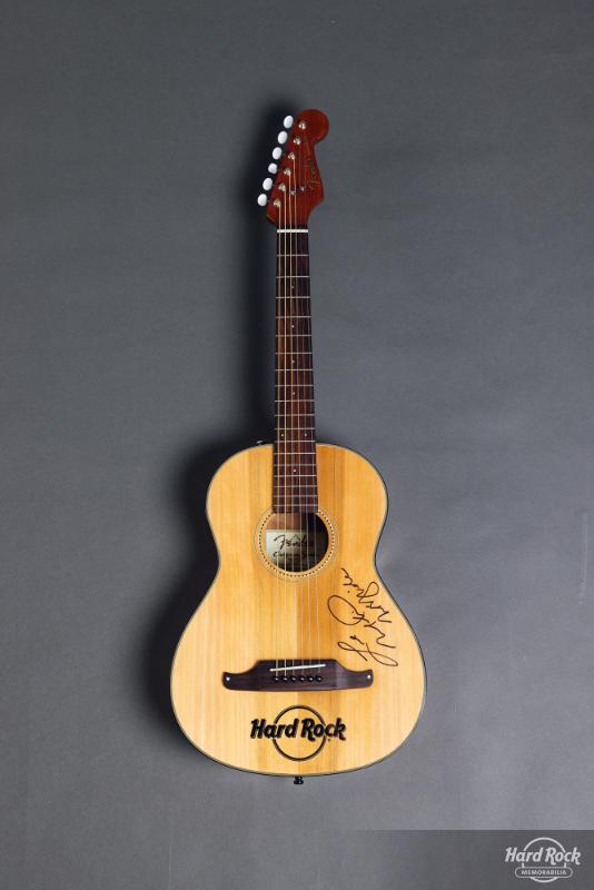 Fender Sonoran Guitar